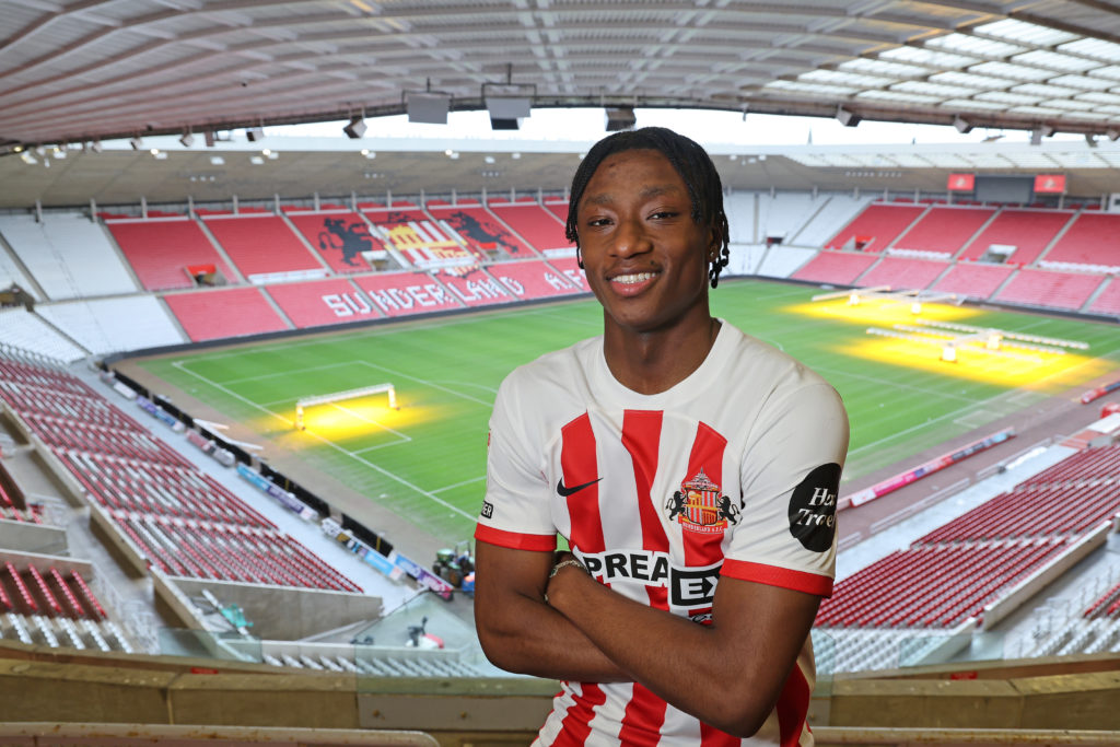 Sunderland Unveil New Signing Romaine Mundle