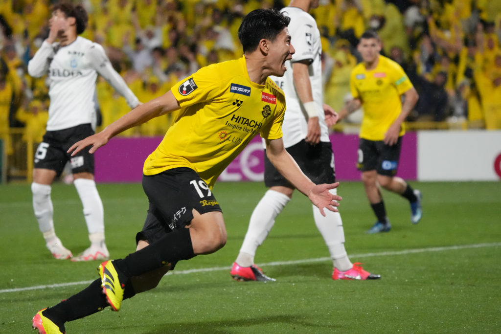 Kashiwa Reysol v Shonan Bellmare - J.LEAGUE MEIJI YASUDA J1
