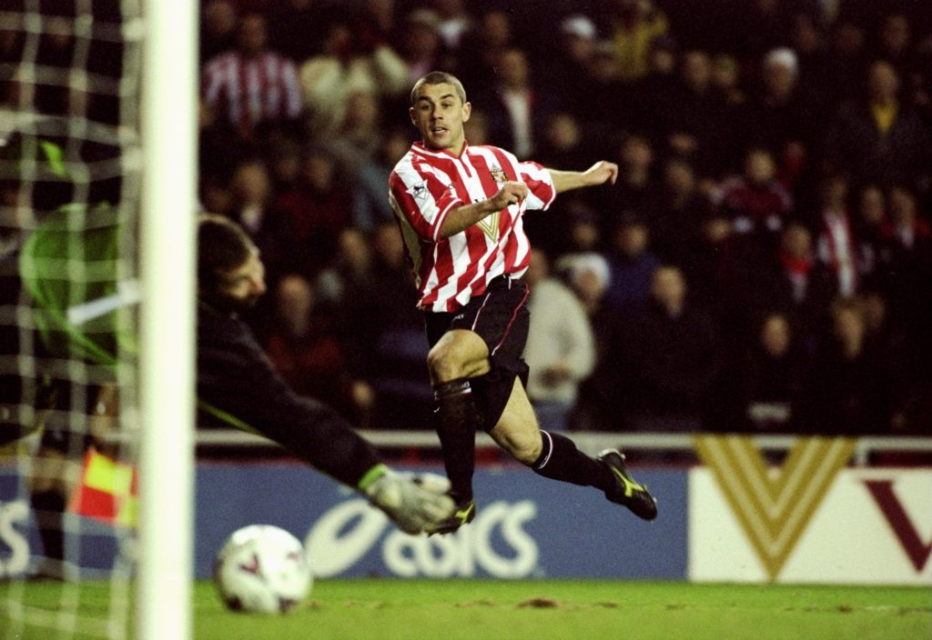 Kevin Phillips scores for Sunderland