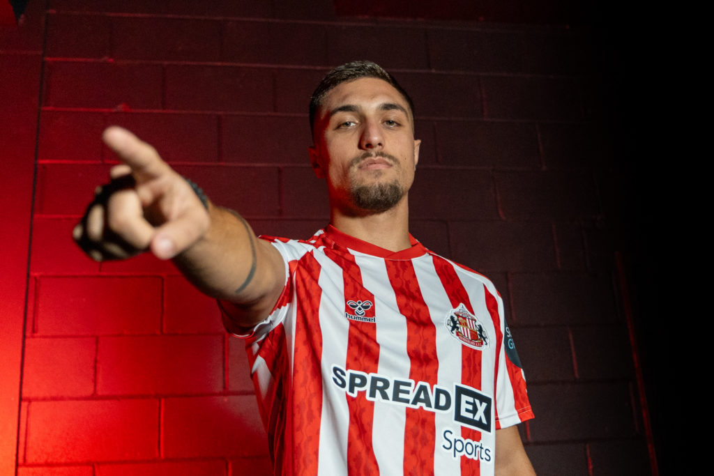 Sunderland Unveil New Signing Milan Aleksic
