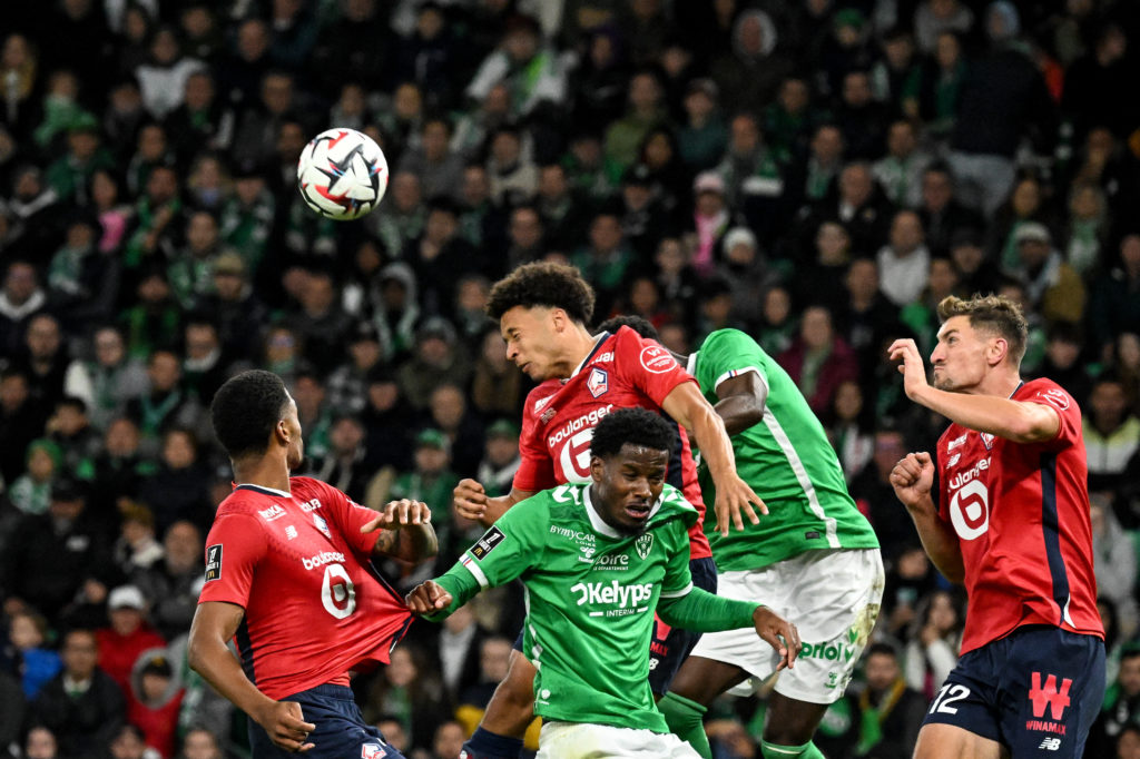 FBL-FRA-LIGUE1-SAINT-ETIENNE-LILLE