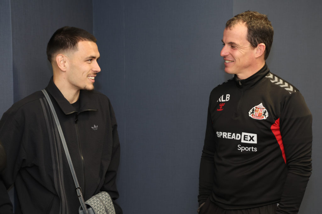 Sunderland Unveil New Signing Enzo Le FÈe