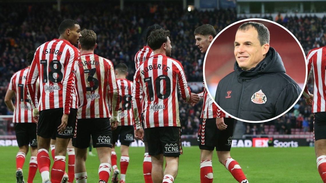 Sunderland's players celebrate Trai Hume's goal during the Sky Bet Championship match between Sunderland and Plymouth Argyle. Inset Sunderland head...